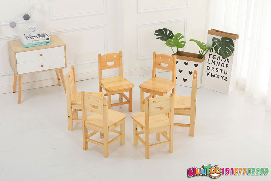 幼兒園桌椅及課桌椅功能尺寸標(biāo)準(zhǔn)是什么？要對(duì)尺寸格外了解