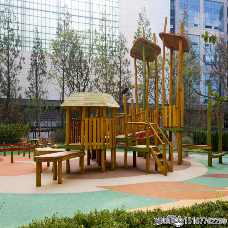 因?yàn)橥顿Y兒童樂園滑滑梯，我走上了人生高峰